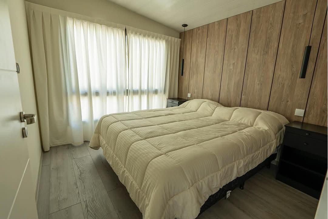 Suite 102 Curvas